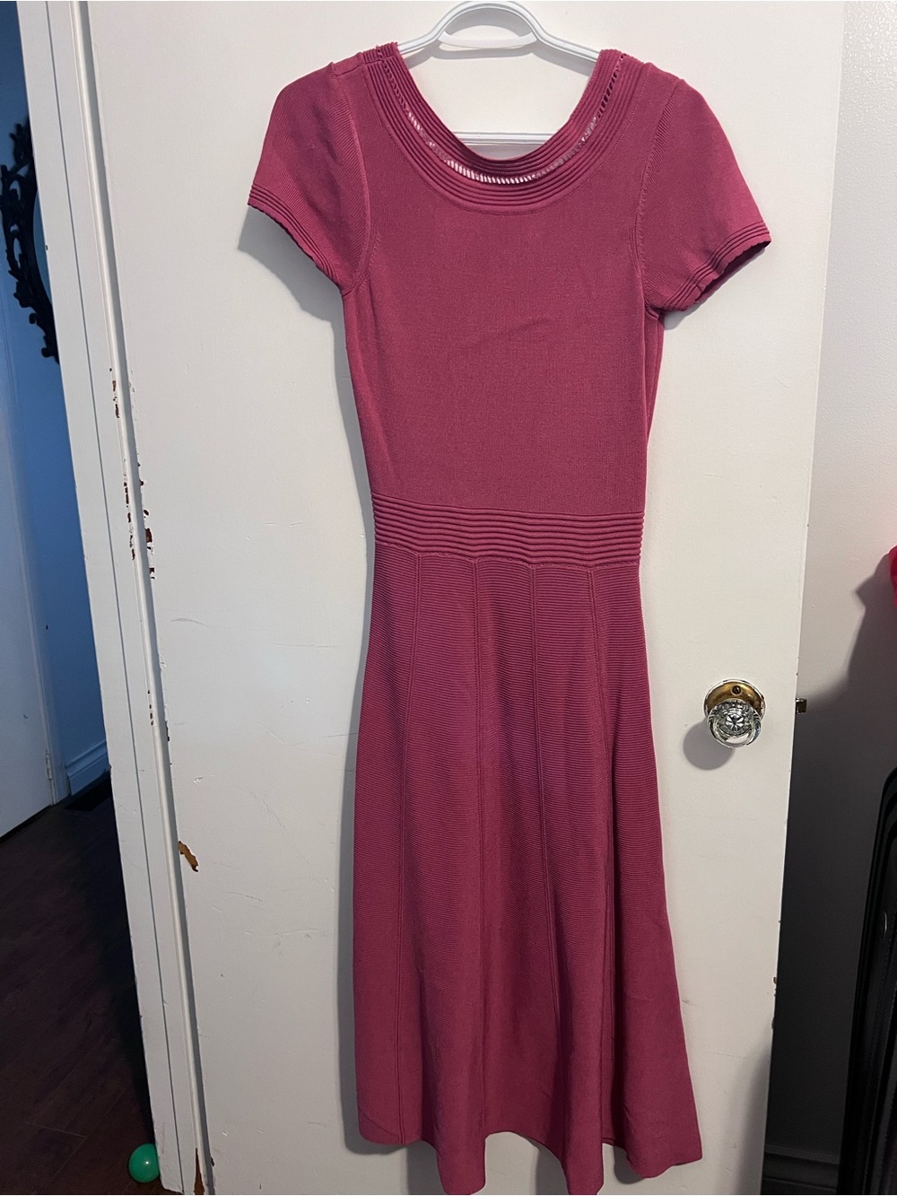 RW&CO. Short-Sleeve Knit Midi Dress in Dusty Rose